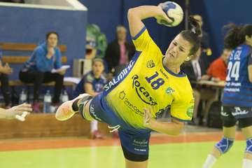 l Bera corta la dinámica ganadora del Rocasa en una gran segunda parte (32-25) (Foto TA)